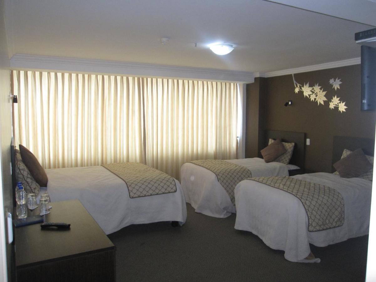 Hotel Novalux Ambato Bagian luar foto