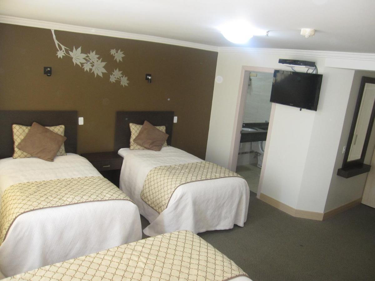 Hotel Novalux Ambato Bagian luar foto