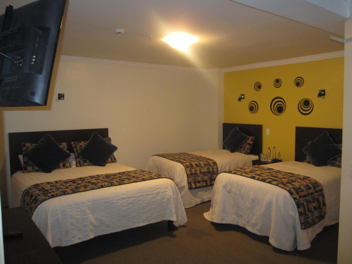 Hotel Novalux Ambato Bagian luar foto
